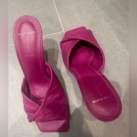 Black Suede Studio Brielle Heel in Magenta - Picture 4 of 5